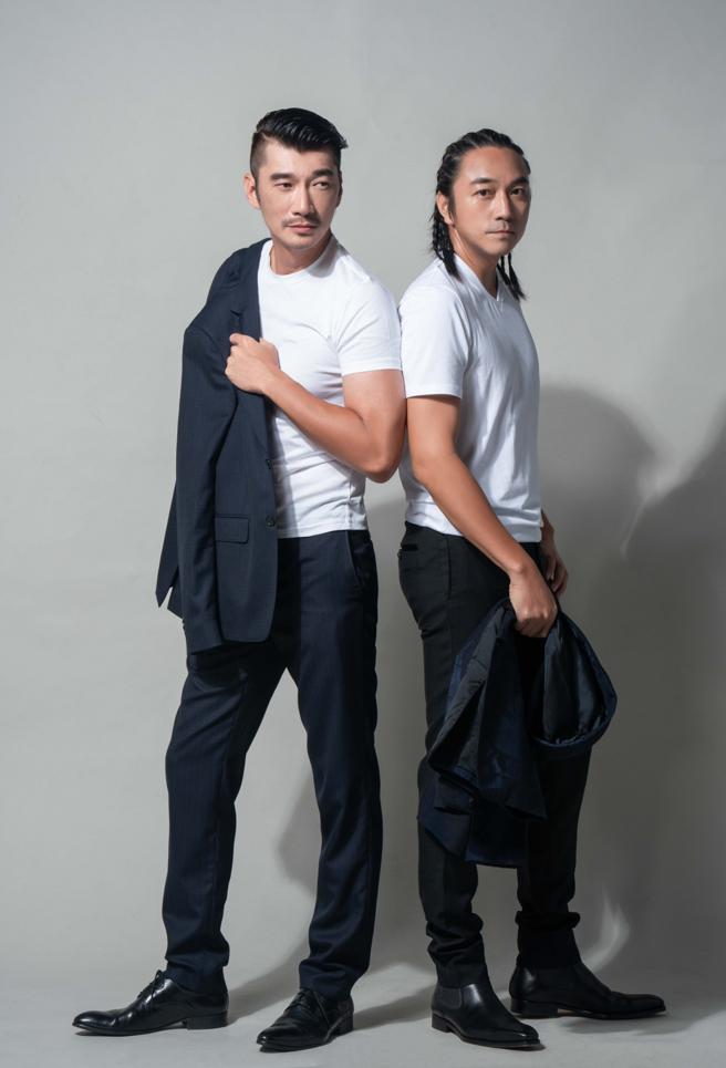 俞凡鏮、严孝铭入行时间差不多，曾一同走过许多印象深刻的伸展台。（摄影/石智中、服装/Salvatore Ferragamo、妆髮/吕任犀）
