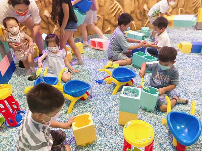 Global Mall环球Online推「一日体验套票」攀岩+亲子乐园+才艺中心课程，独家组合价299元。（Global Mall提供）