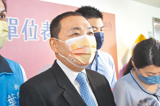 新北市長侯友宜25日在臉書貼出「改變的勇氣」二部曲影片，呈現市府團隊翻轉河川的面貌。（陳慰慈攝）