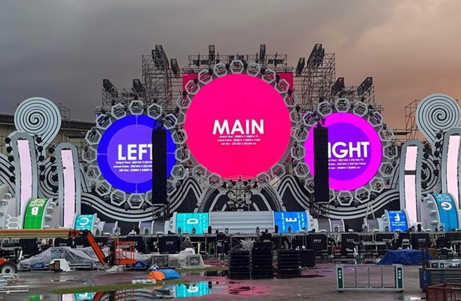 「S2O Taiwan泼水音乐祭」今明两天举行，主办方直到昨（26日）才坦承许多大咖艺人和DJ都不会出席。(Spunite 斯邦奈脸书)
