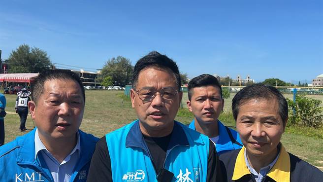 国民党新竹市长参选人林耕仁27日要求执政党面对杀警案，他也认为，网友批警政署作秀，以及殉职警员家属反废死，蔡英文需要表态。（林耕仁团队提供／王惠慧新竹传真）