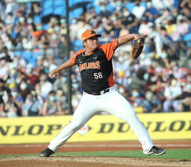 统一狮先发投手胡智为。（陈怡诚摄）