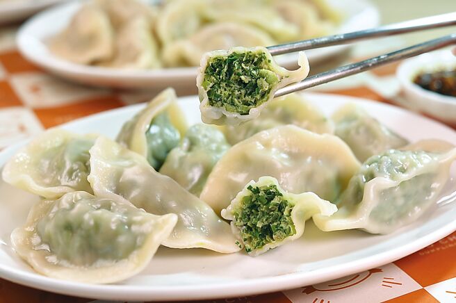 〈韭菜鲜肉水饺〉内馅食材切得很细，入口吃得出鲜味。图／姚舜