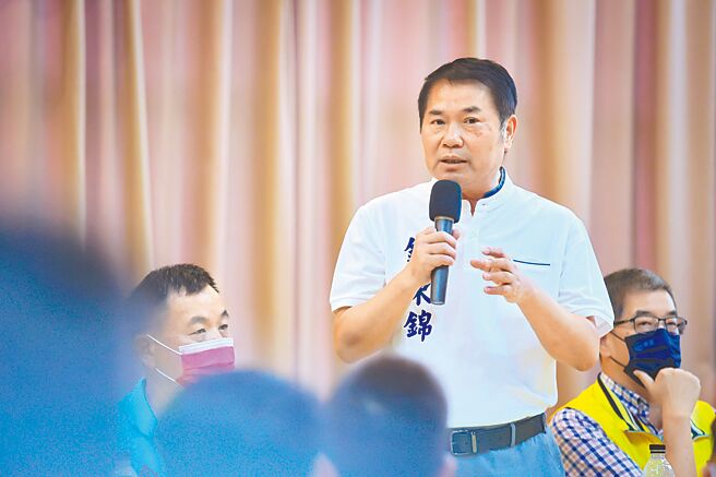 對於參選到底將被開除黨籍，鍾東錦指出，他參選是為守住苗栗藍天。（鍾東錦競選總部提供／李京昇苗栗傳真）