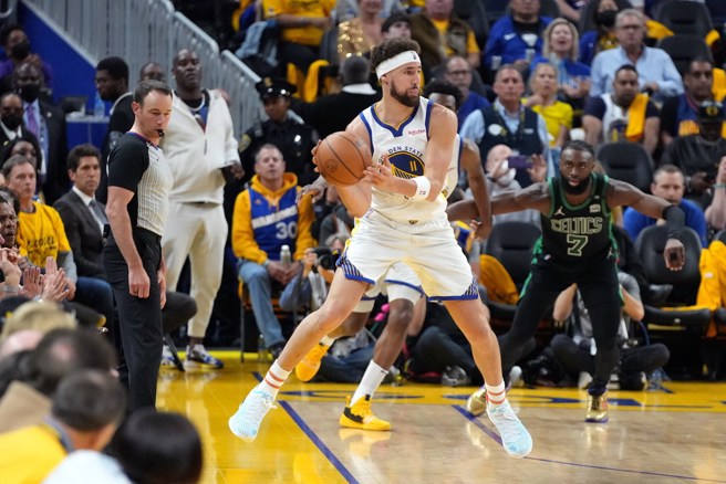 克雷汤普生终于真正解决双腿肌肉萎缩的问题。(路透资料照)