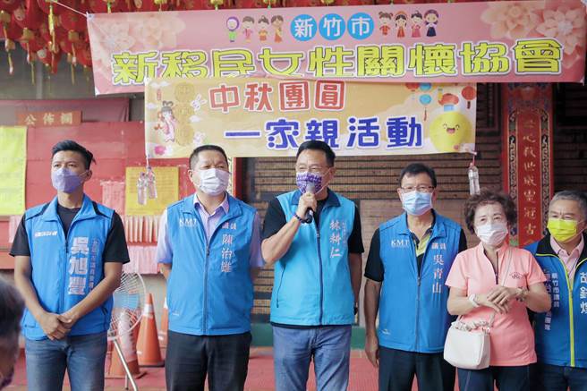 国民党新竹市长参选人林耕仁27日来到竹市内妈祖天后宫，成立首个新移民女性关怀协会后援会。（林耕仁团队提供／王惠慧新竹传真）