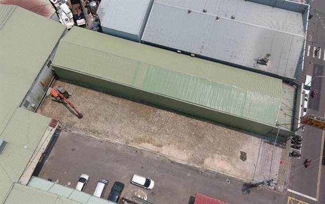 遭查出藏毒的铁皮违建，上月中旬已遭拆除大队拆除完毕。（工务局提供）