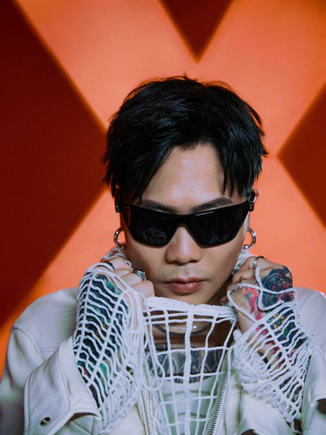 萧秉治演唱会主视觉「Project X」为概念。（相信音乐提供）