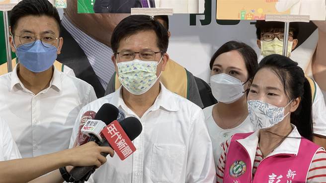 对于河川治理议题，林佳龙续攻鸭母港沟整治，批评侯市府自曝其短。（吕健豪摄）