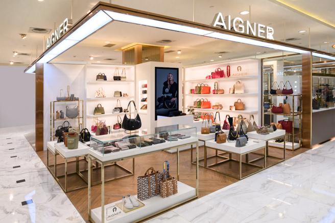 AIGNER台北远东SOGO復兴店开幕。（SOGO提供）