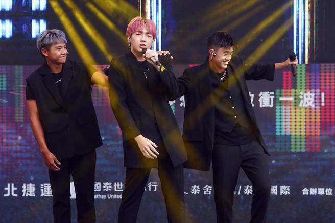 B.T.O.D超越男孩今献唱多首歌曲。（邓博仁摄）
