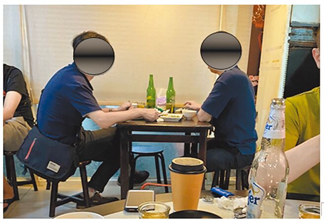 长期收贿的中油张姓员工，都在办公室收回扣，增加检调搜证困难，直到他被调职后，与业者相约小吃店吃饭收贿，才取得受贿关键事证。（基隆地检署提供／张志康基隆传真）