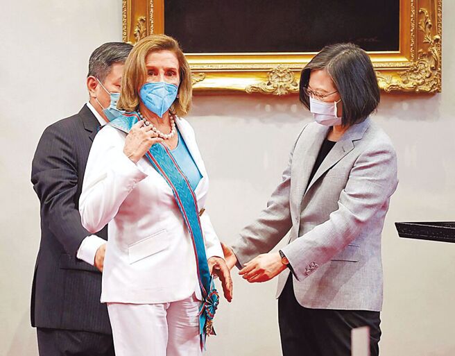 （图／路透、总统府提供）