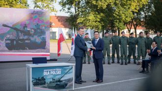  波蘭大手筆採購韓國坦克與大砲 總價1752億