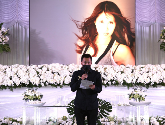 余祥铨相信余苑绮现在已经没有折磨了。陈俊吉摄