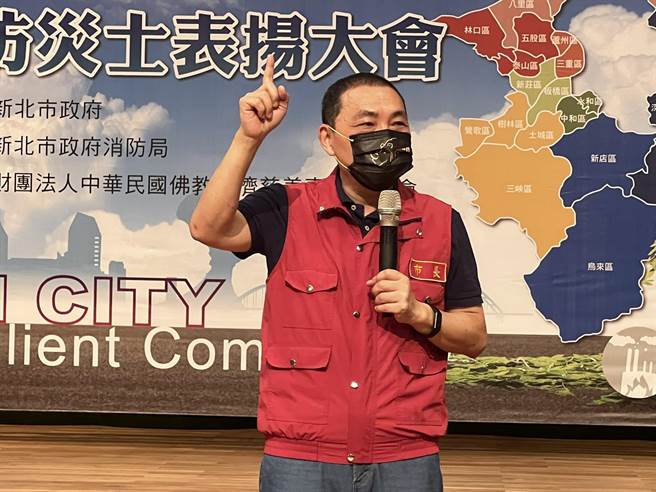 侯友宜表示新北市已让青年朋友直接参与公共议题讨论。（王扬杰摄）