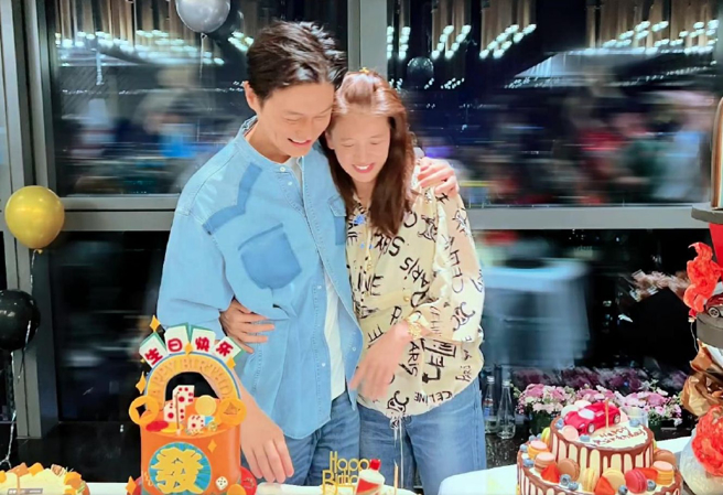 张智霖、袁咏仪是演艺圈银色夫妻檔。(图/张智霖工作室)