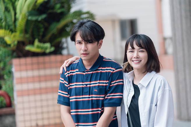 杨铭威剧中喜欢方语昕。（TVBS提供）