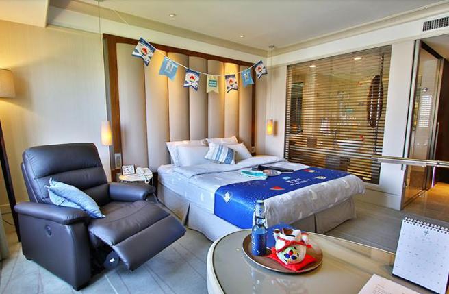 （台北老爷酒店携手宜得利家居打造「N COOL限量主题房」，提供凉感商品体验。图／台北老爷酒店提供）