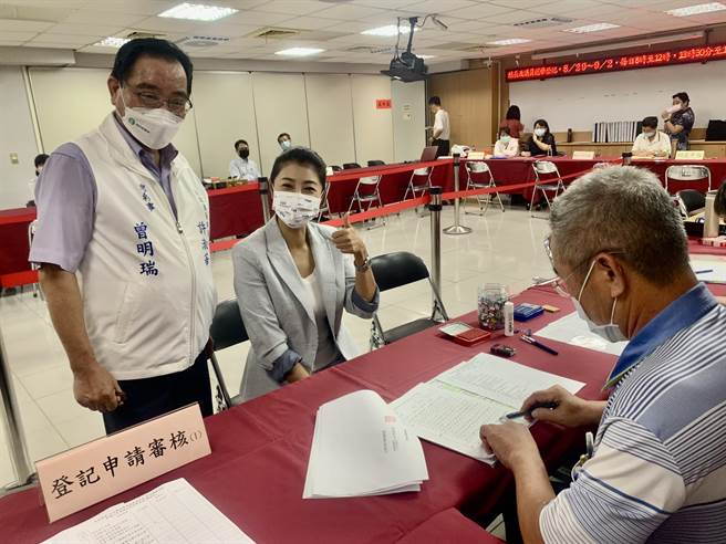 国民党南投县长参选人许淑华，29日完成登记。（廖志晃摄）