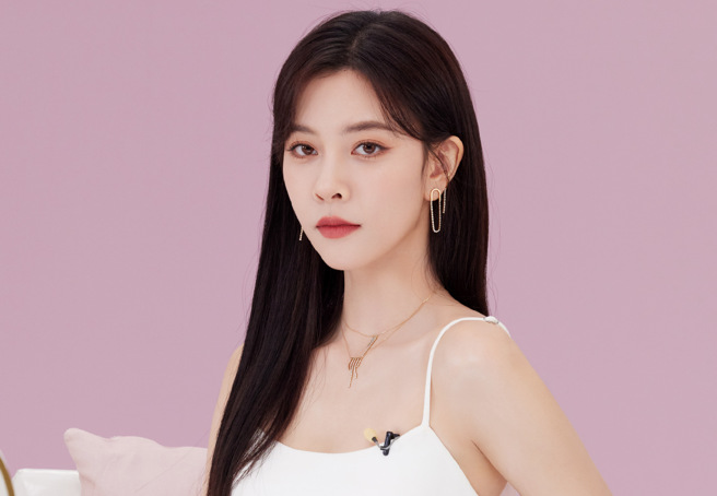 宋妍霏穿搭风格受许多粉丝追捧。（图／宋妍霏工作室微博）