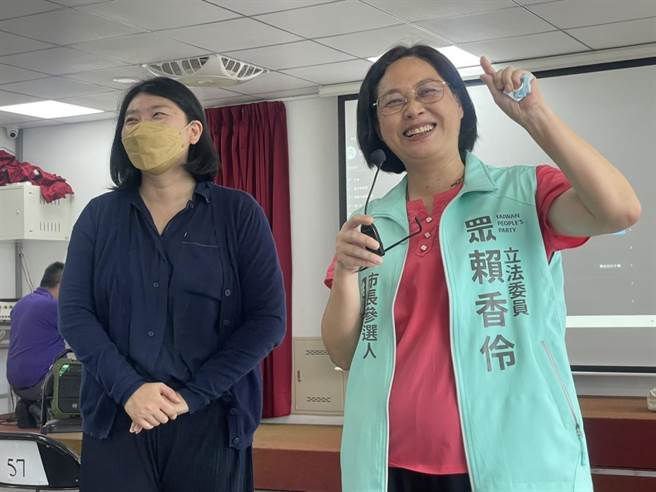 民眾党桃园市长参选人赖香伶（右）要有心人勿刻意放话。（吕筱蝉摄）
