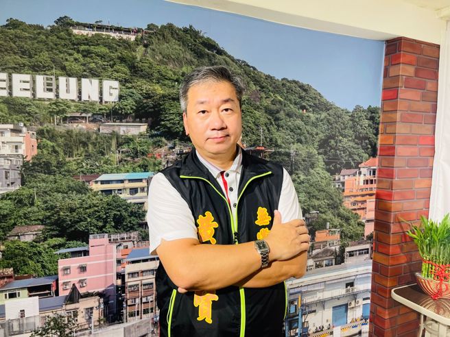 黄希贤呼吁政府正视水资源调度配套措施，反四接公投则不要蓄意以拖待变。（图／取自黄希贤脸书）