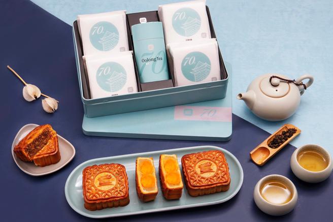 city’super独卖会唱歌的圆山大饭店「圆山70跨世纪风华中秋音乐宝盒」1380元。（city’super提供）