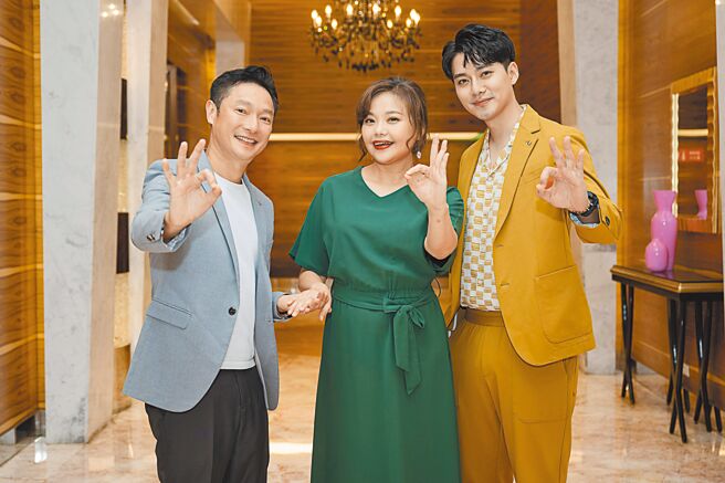 謝祖武（左起）、林嘉俐、李唯楓在劇中是一家人。（LiTV、大愛提供）