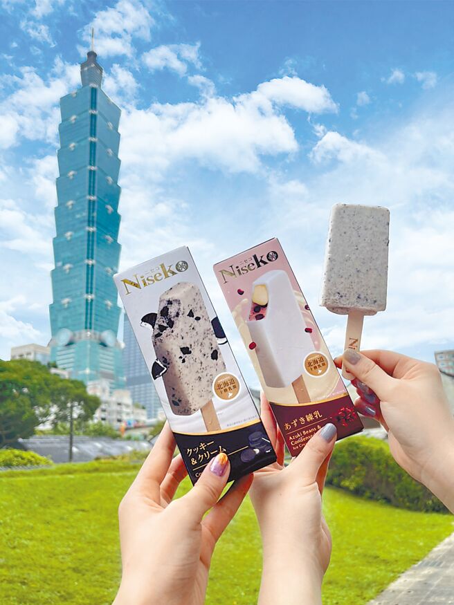 OKmart指定糖饼、饮料、冰品可享第二件6折，消暑的NISEKO雪糕甜入孩子的心。（OKmart提供）