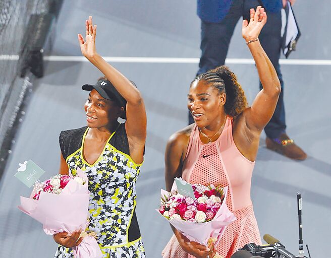 小威廉丝（右）将在今年美网跟姊姊大威廉丝合体。（美联社）