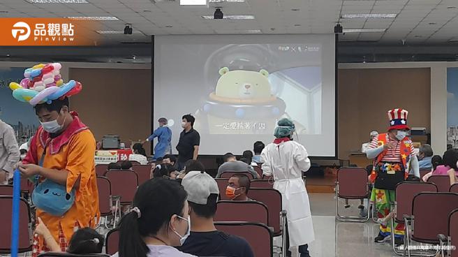 青创回馈社会 防疫往下扎根  高市青年局携手厂商及公视一起做公益。(图/品观点提供)