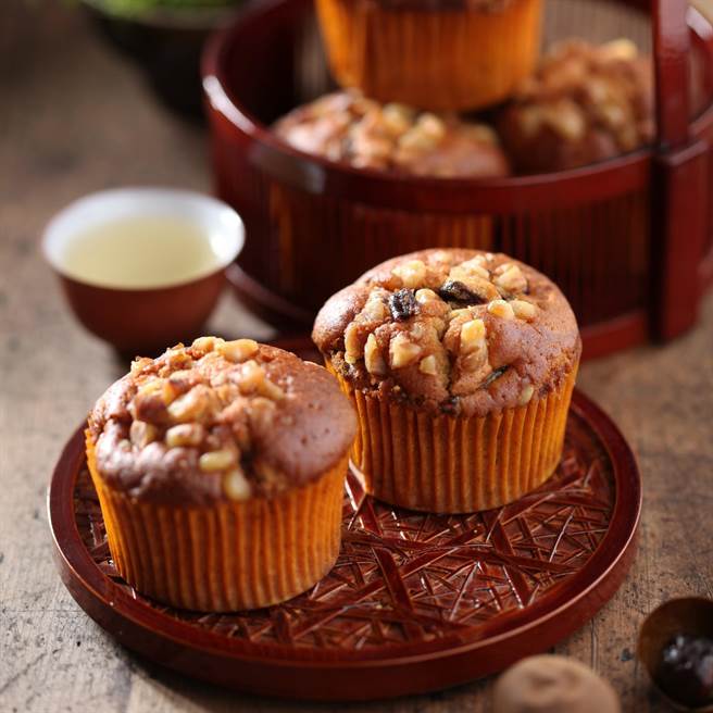 彰化百大商品十大金质奖金炉。（彰化县政府提供／吴敏菁彰化传真）