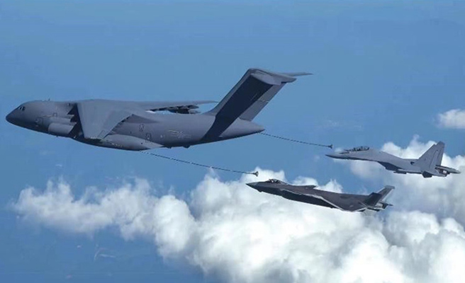 裴洛西訪台政治效應持續發酵，中共在台灣周邊進行密集軍事演習，對美祭出強制外交策略。（圖／中國軍網）