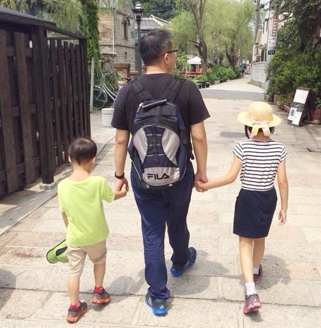 蔡其昌指出，身为孩子的爸爸，这件事情发生让人心痛、悲愤又难过；市府应该主动并积极面对问题，不能再迴避。（翻摄蔡其昌脸书）