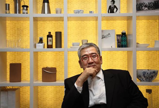 大块文化董事长郝明义获得金漫奖特别贡献奖。（大块文化提供）