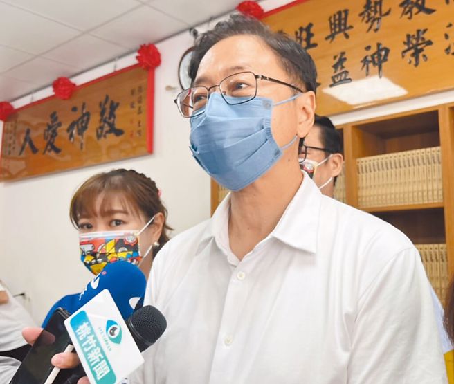 张善政指出，拿农委会委托报告跟学术学位论文做比较，根本就是「张飞打岳飞」。（资料照／陈梦茹摄）