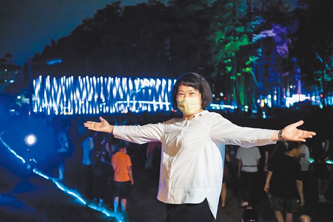 勇妈爱嘉部落格─嘉义市长黄敏惠欢迎民眾来嘉感受嘉义市夜晚的城市魅力。（嘉义市政府提供／廖素慧嘉市传真）