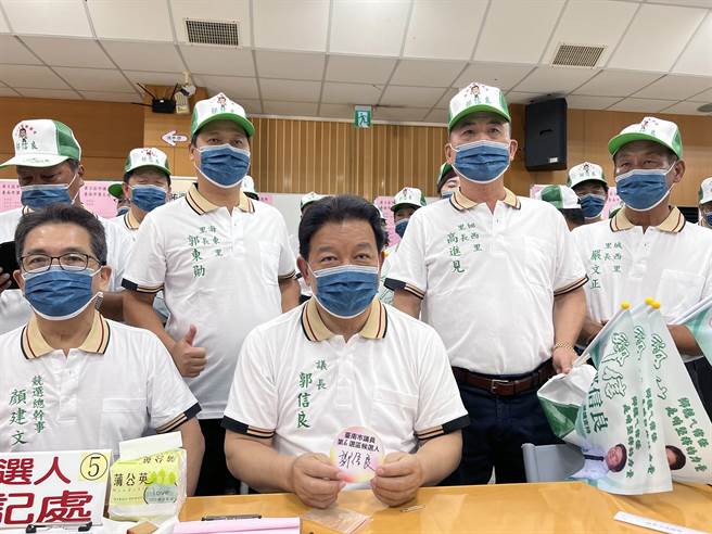 台南市议长郭信良首度以无党籍的身分参选市议员。（洪荣志摄）