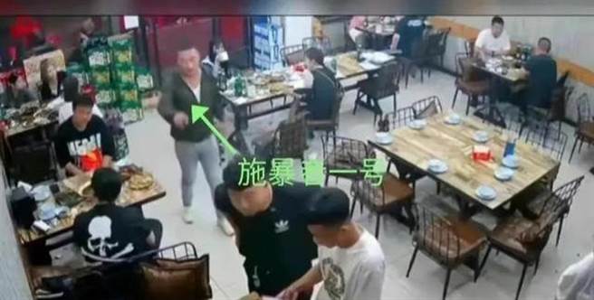 名家观点》吕德文：大陆扫黑打「伞」是一场持久战。（网易）