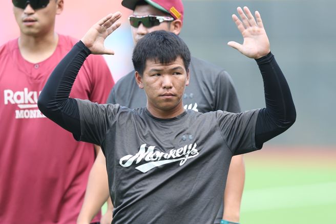 乐天桃猿廖健富。（杜宜谙摄）