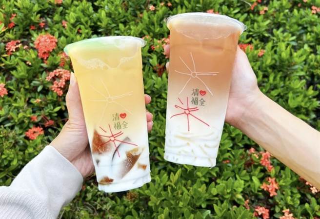 清心福全「茉绿茶冻拿铁」（左）大杯65元。（清新福全提供）