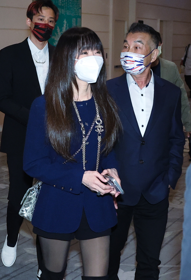 金瑞瑶、许安进夫妻今年3月喝王鼎霖、丁巧唯的喜酒。（图／中时资料照）