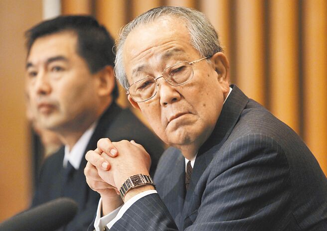 稻盛和夫曾应日本政府强烈请求，担任陷入经营危机的日本航空公司董事长，无偿指挥日航重振旗鼓。（路透）