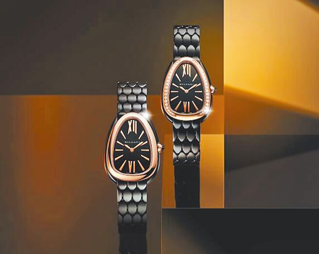 宝格丽Serpenti Seduttori玫瑰金黑色精钢腕表，镶钻款35万5700元、无钻款22万1900元。（BVLGARI提供）