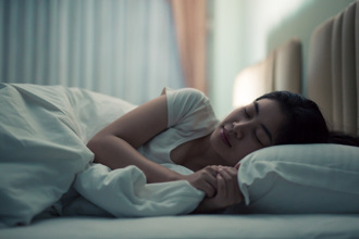 每天睡太少別緊張！新研究：睡足這時數對身體最好