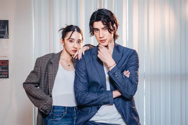 李沐、罗宏正合作《滴水的推理书屋》从尷尬不熟到碰撞出许多火花。（罗永铭摄）