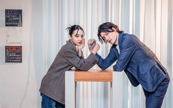 李沐、罗宏正合作《滴水的推理书屋》从尷尬不熟到碰撞出许多火花。（罗永铭摄）