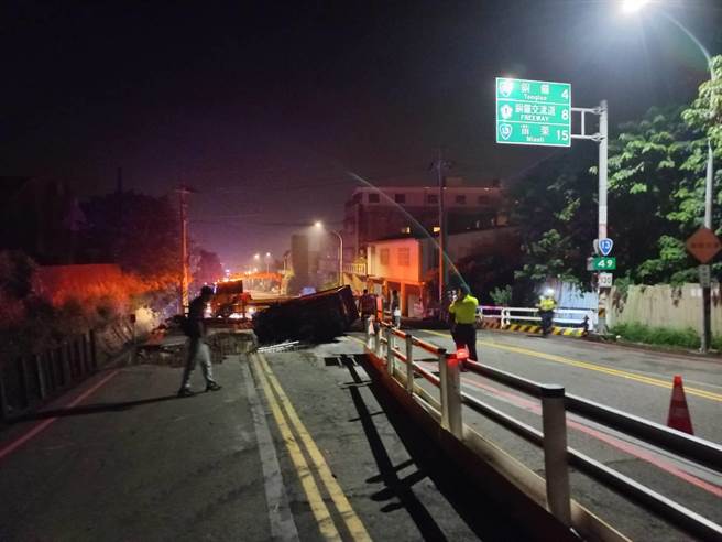 王男自稱疲勞駕駛才導致車禍。（翻攝照片／李京昇苗栗傳真）