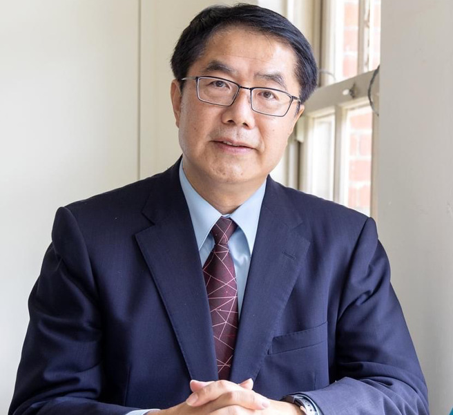 崑山科大公布市长候选人民调，黄伟哲获得6成支持度领先。(翻摄自黄伟哲脸书)